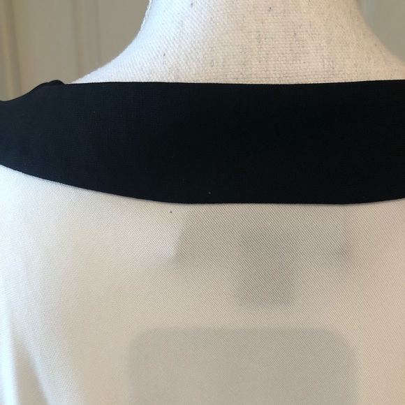 St John Dress - Picture 7 of 7